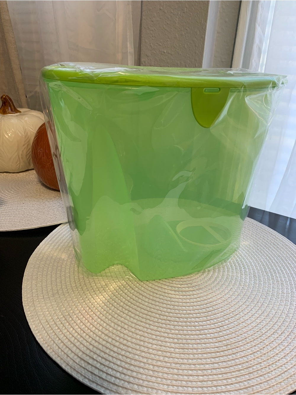 💚💚Green Kitchen Compost Bin with Secure Lid💚💚